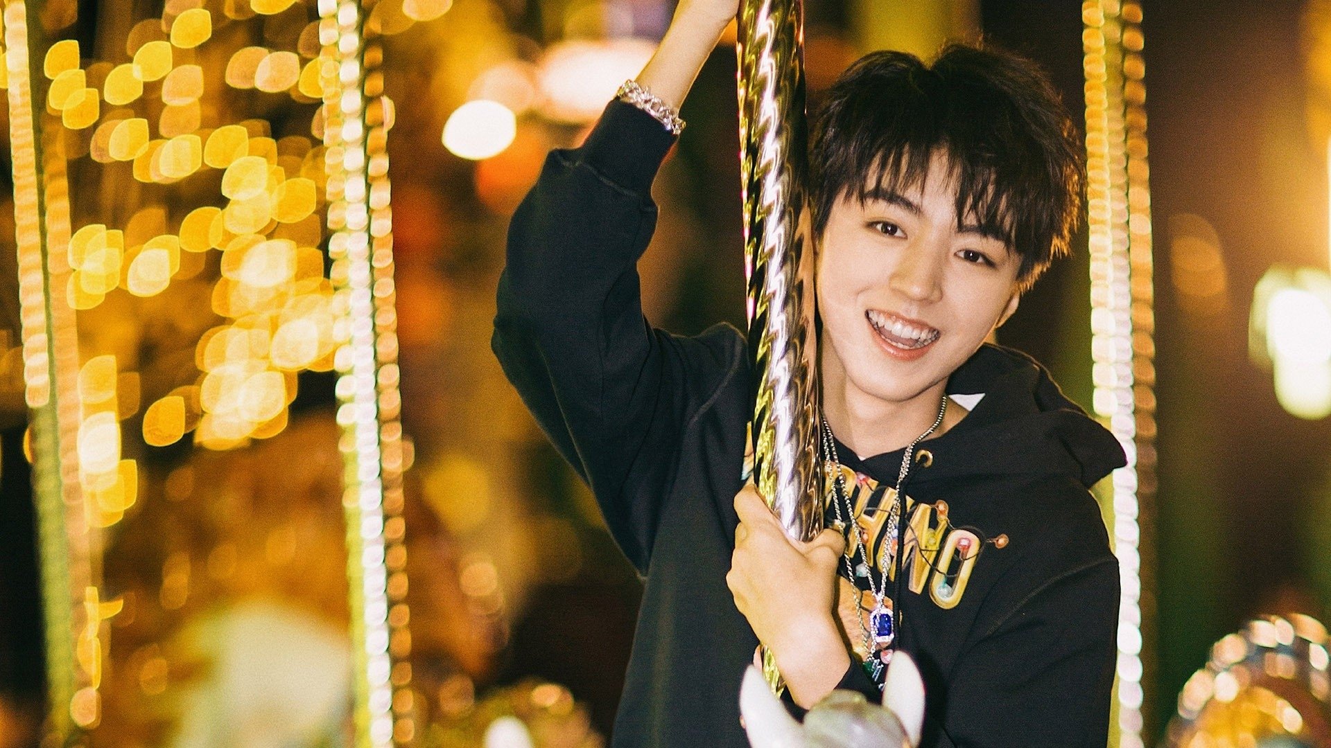 勇士完封森林狼,关键一役中库里双手暴扣点燃全场,勇士森林狼2021