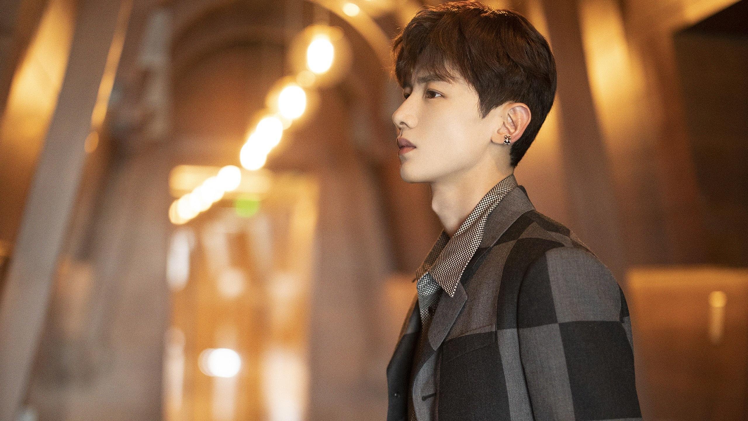 拜仁中场防守拦截成功率极高，拜仁中场球员