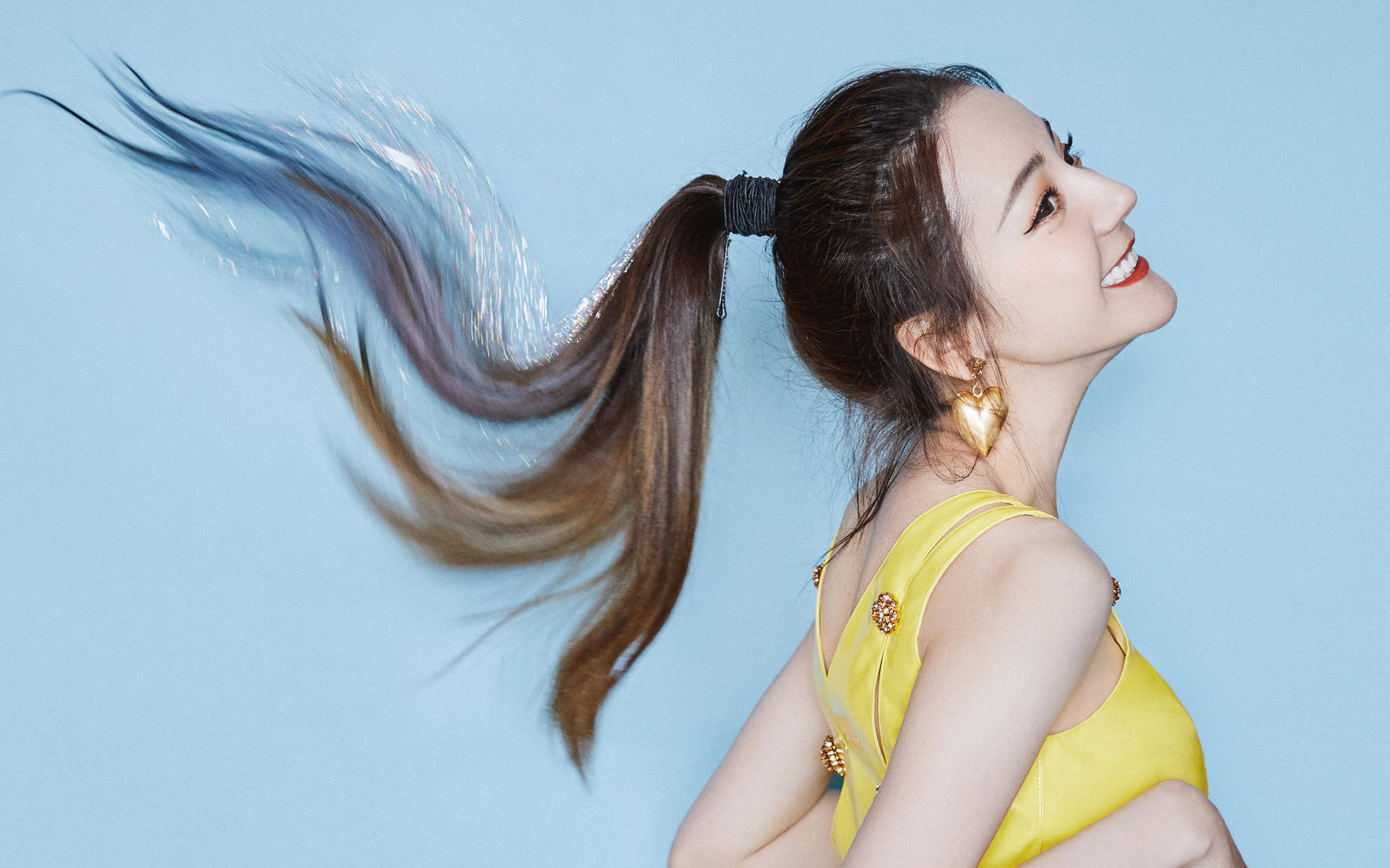 法国混合接力突破自我刷新纪录,法国混双女选手是谁