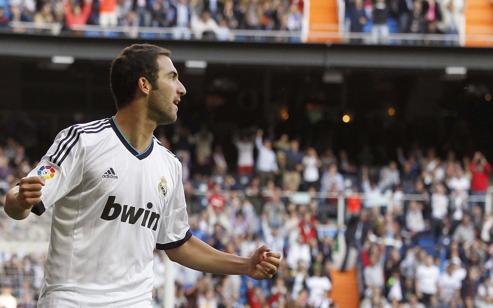 墨西哥队在巴黎奥运会比赛中多次通过二次进攻得分,墨西哥奥运会足球金牌名单